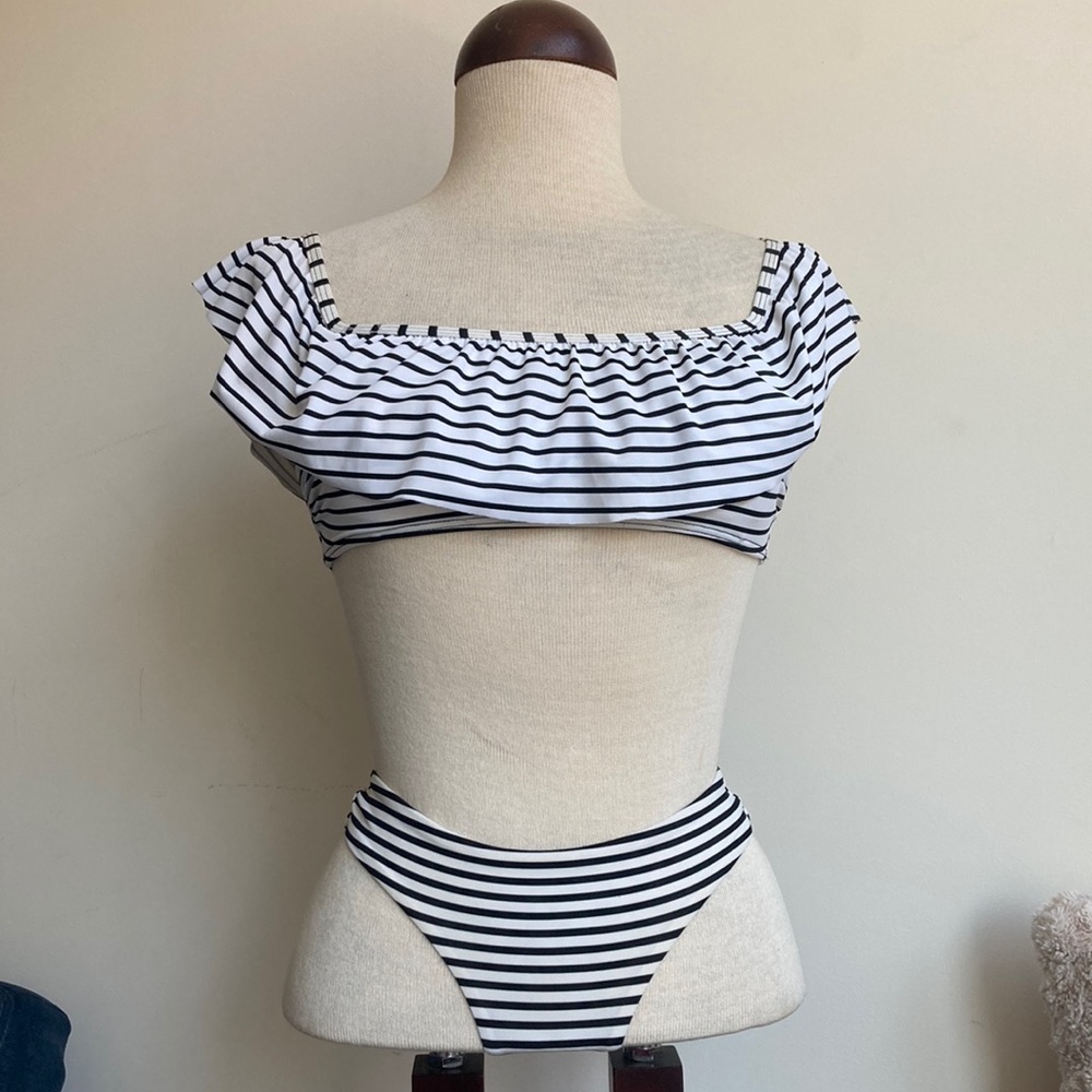 •Victoria’s Secret• Adorable Striped Thong Off the Shoulder Bikini